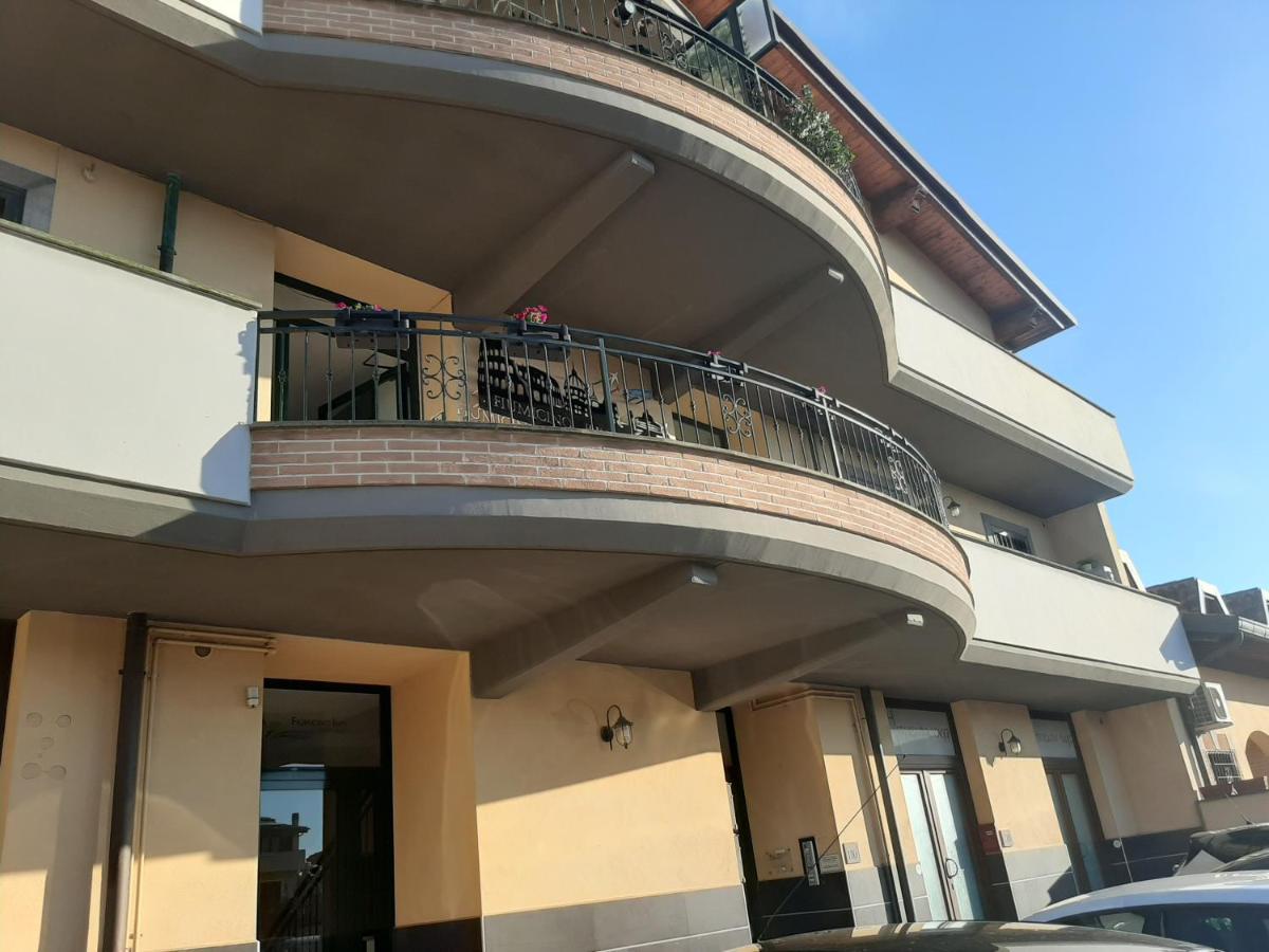 Fiumicino Inn Airport Exterior foto